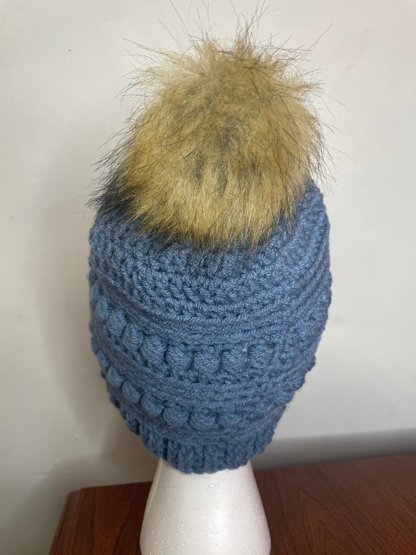 Ladies Medium Winter Hat