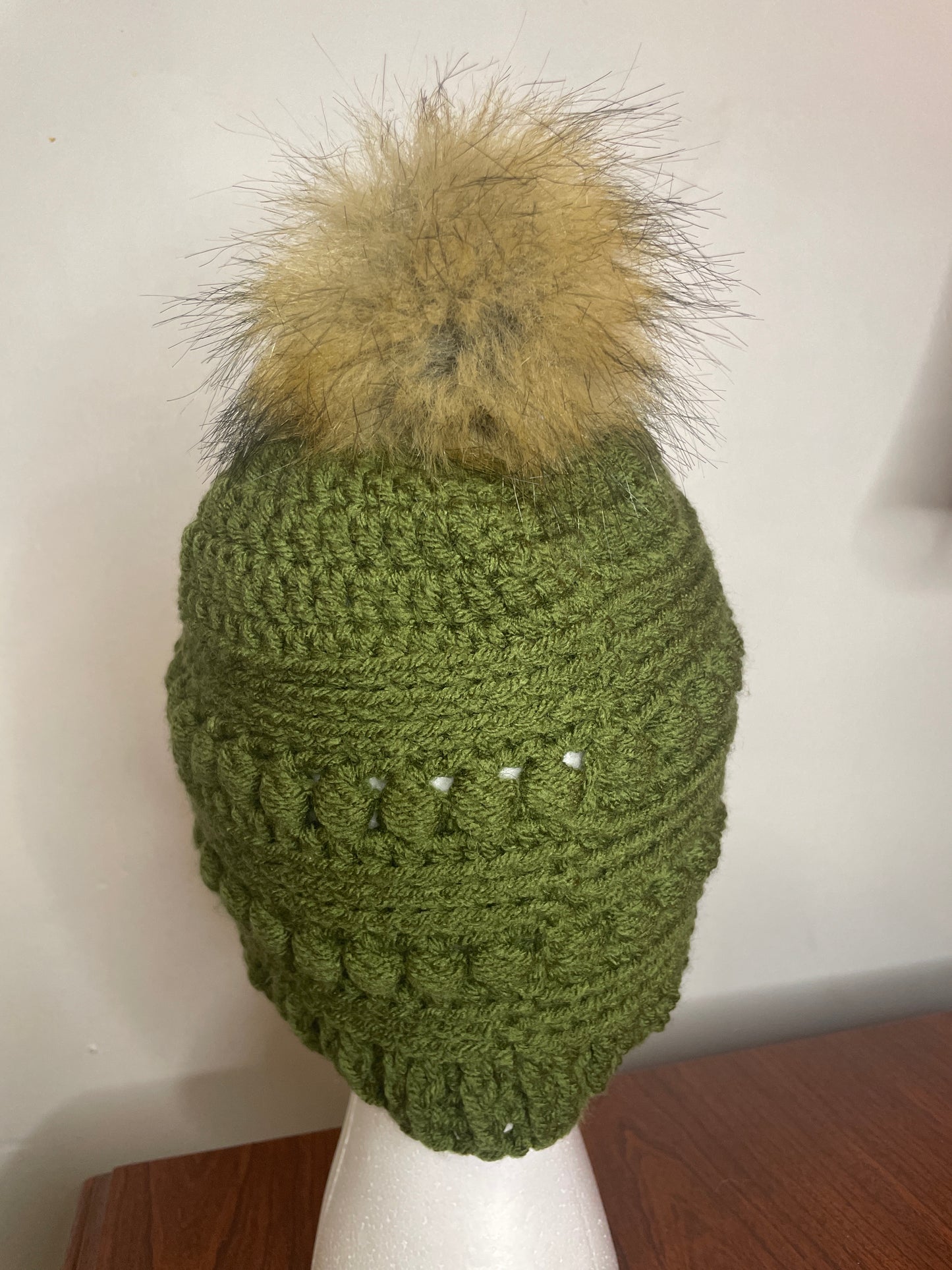 Ladies Medium Winter Hat